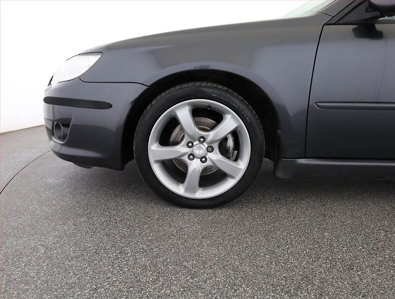 Subaru Legacy (2010) 2.0 D, 4X4, nová STK - fotka 19 z 19