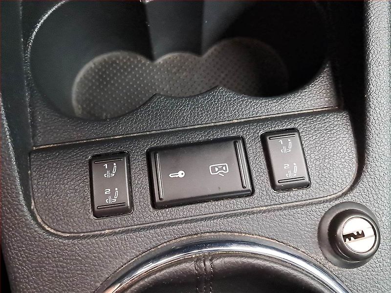 Škoda Fabia (2012) Elegance 1.2 TSI, Serv.kniha - fotka 17 z 17