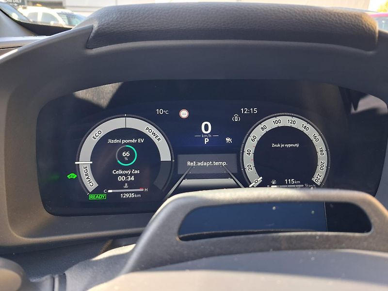 Toyota C-HR 2,0 HEV e-CVT GR Sport - fotka 15 z 24