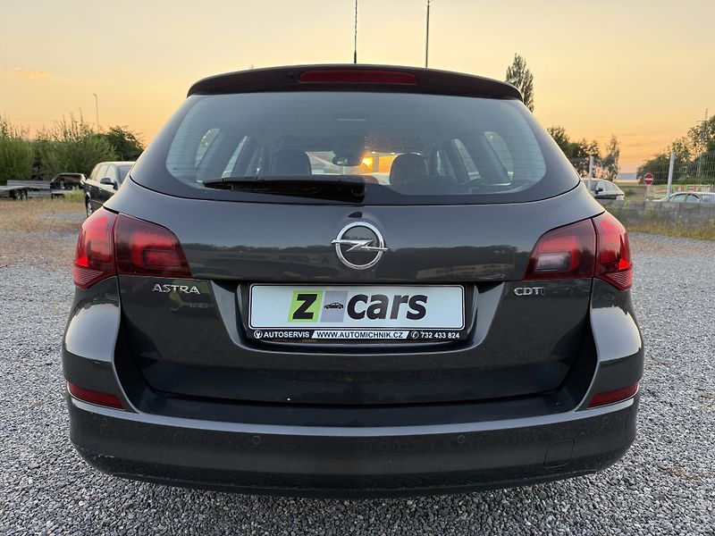 Opel Astra 1.7CDTi 81kW Xenony ČR - fotka 6 z 17