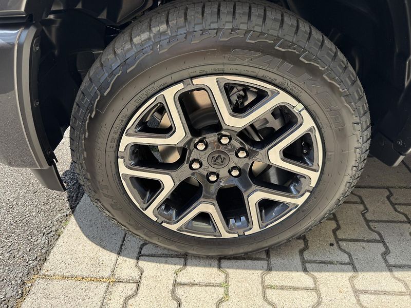 RAM 1500 5,7 HEMI Laramie Rambox - fotka 54 z 60