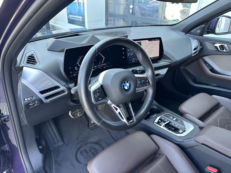 BMW Řada 1 120 M-Sport Paket PRO - fotka 11 z 26