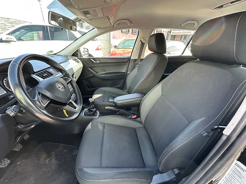 Škoda Rapid (2013) 1.2 TSi 63 KW servisní kniha - fotka 12 z 35