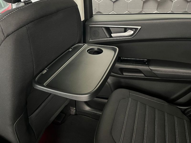 Ford Galaxy 2,0 TDCi Titanium 132kw manuál - fotka 32 z 64
