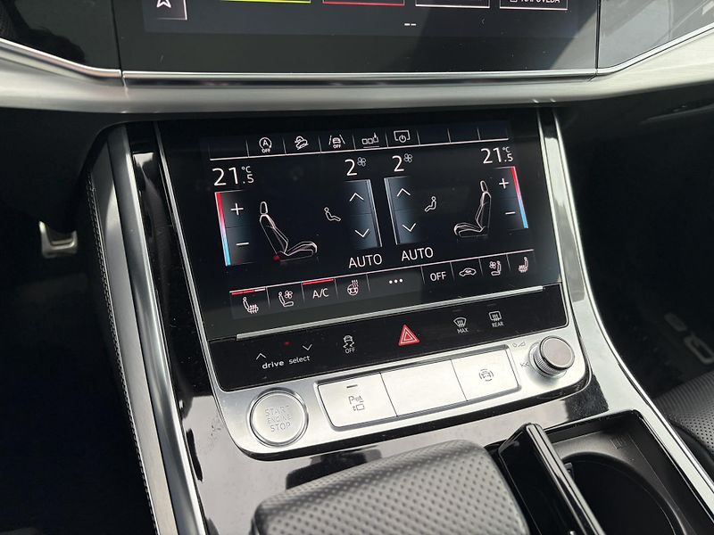 Audi Q8 4MN0L218 3.0TDi 210kW S-Line - fotka 19 z 21