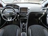 Peugeot 2008 (2016) 1.6 HDi, ČR, GT Line - náhled 8
