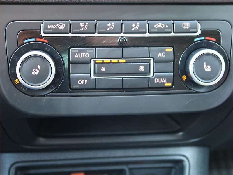 Volkswagen Golf Plus (2012) Comfortline 1.6 TDI, Tempomat - fotka 17 z 18