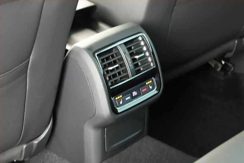Volkswagen Passat (2020) Alltrack 2.0 BiTDI - fotka 16 z 19