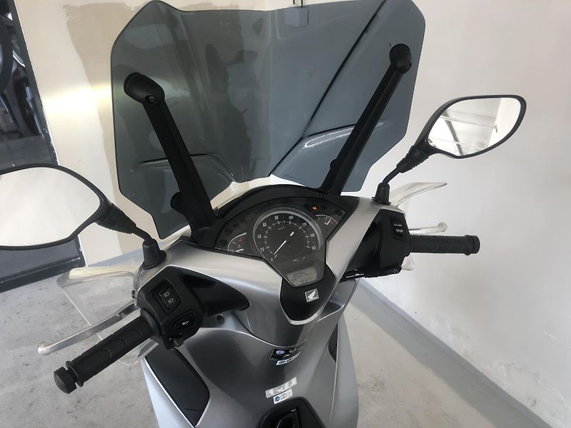 Honda SH 125i ABS - fotka 11 z 16
