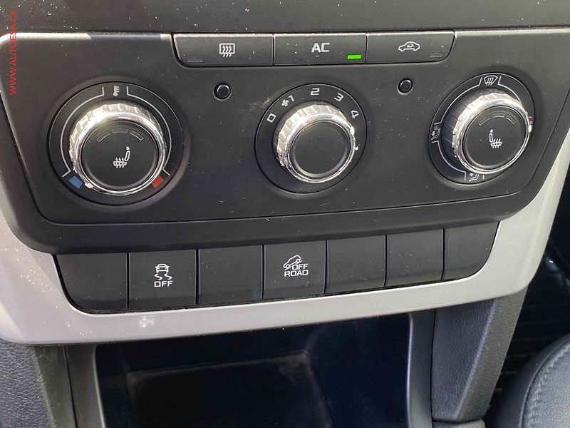 Škoda Yeti (2012) 2.0TDI, Ambition, AC - fotka 12 z 14