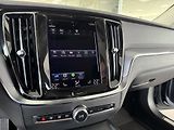 Volvo V60 B4 AUT*145kW*KeyLess*Tažné - náhled 22