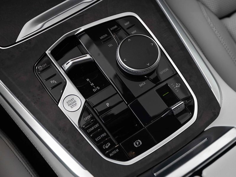 BMW X5 xDrive30d - fotka 15 z 22
