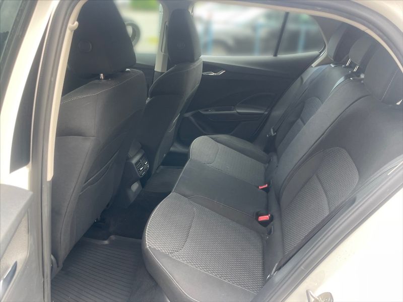 Škoda Fabia 1,0 TSI 81 Style AT - fotka 8 z 11