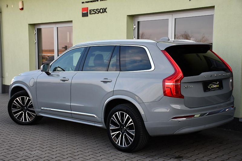 Volvo XC90 T8 AWD RECHARGE 7MÍST 1M  - fotka 3 z 38