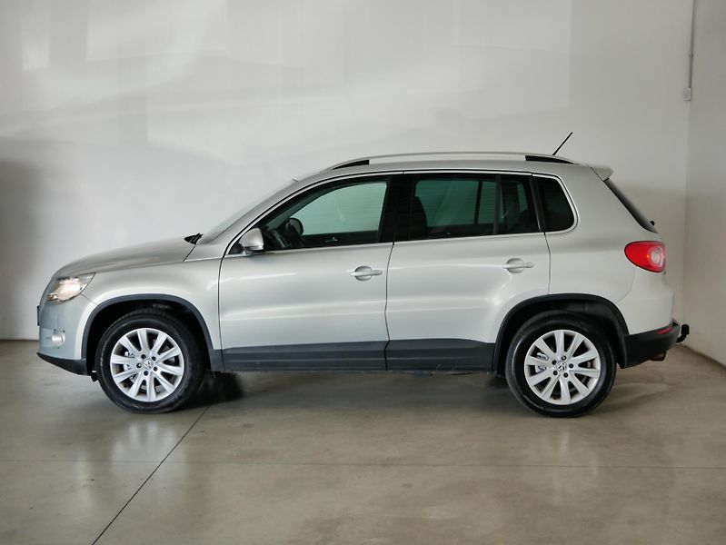 Volkswagen Tiguan - fotka 3 z 25