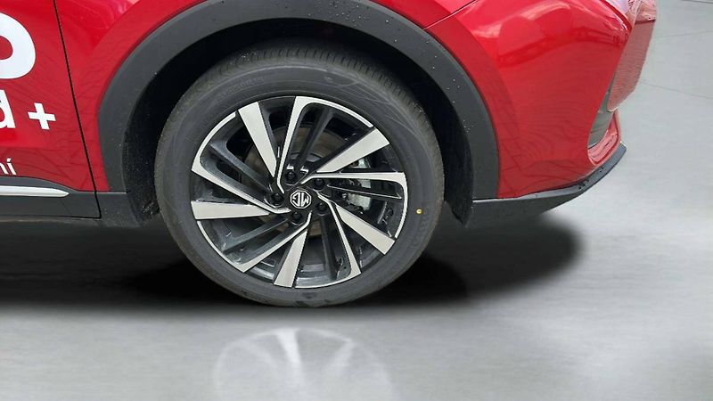 MG ZS EXCLUSIVE HYBRID+ 1.5L (145 kw - fotka 25 z 25