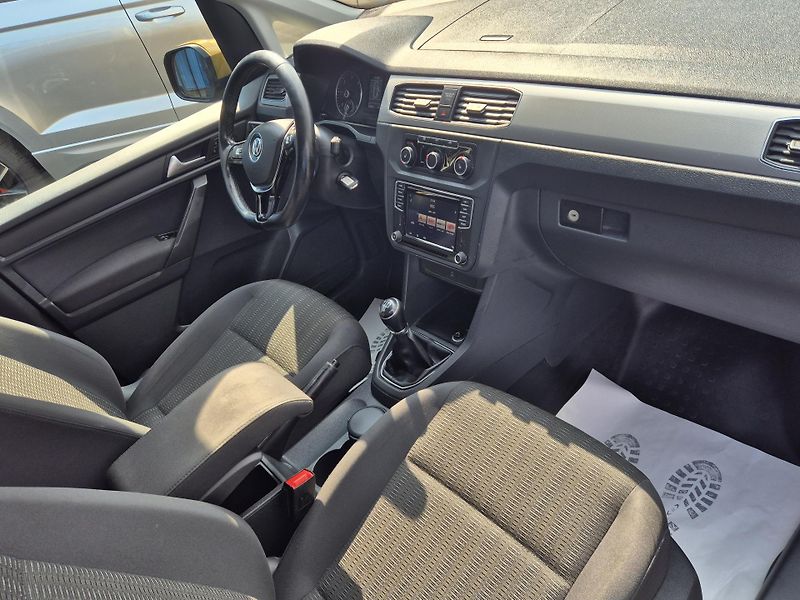 Volkswagen Caddy (2018) 2.0 TDI - fotka 11 z 27