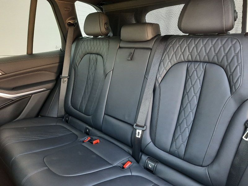 BMW X5 (2021) xDrive45e M Sport - fotka 9 z 12