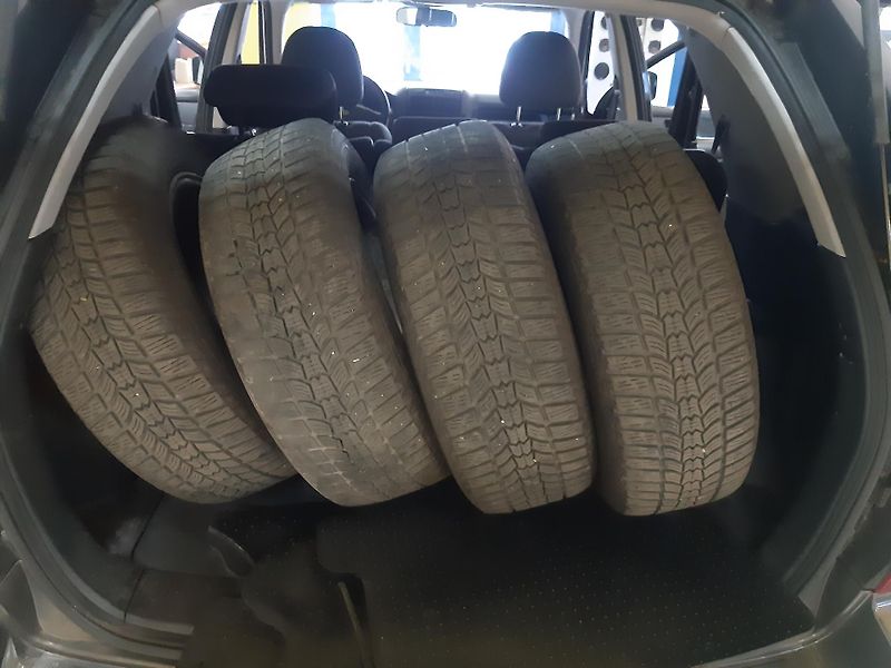 Kia Sportage 2.0 i 4x4 - fotka 15 z 18