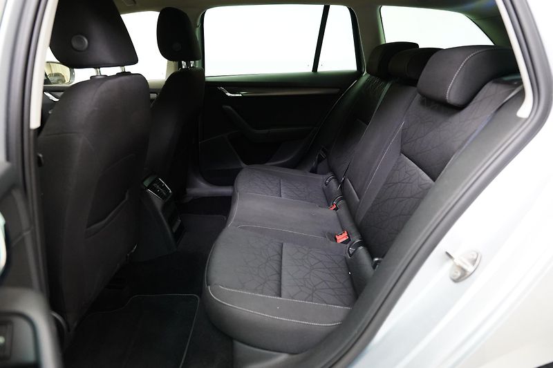 Škoda Octavia - fotka 25 z 26