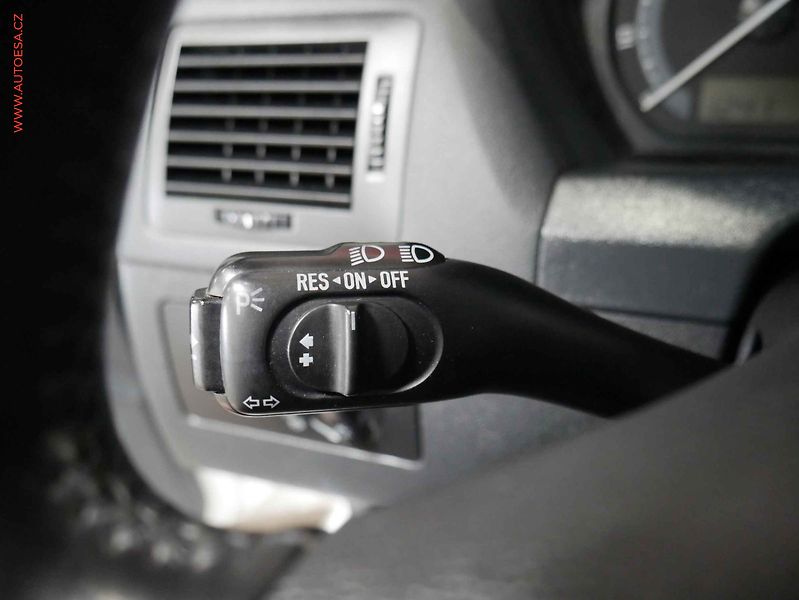 Škoda Fabia (2005) 1.2 HTP, ČR, AC, tempo - fotka 12 z 15