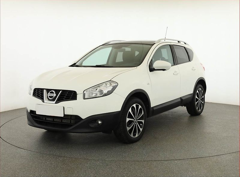 Nissan Qashqai (2012) 1.6 dCi, Serv.kniha, Navi - fotka 2 z 14