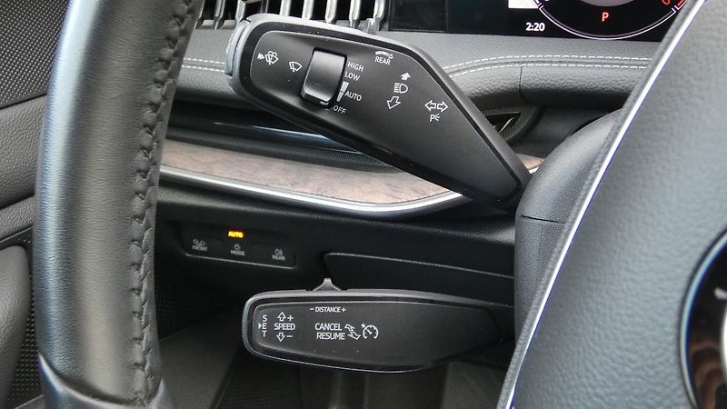 Škoda Superb 2.0 TDI 110kW L&K Combi DSG - fotka 11 z 30