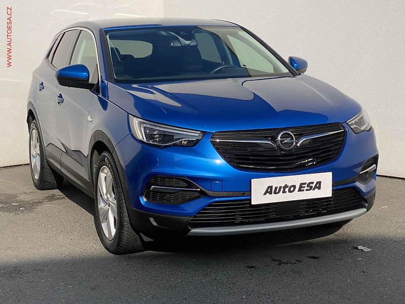 Opel Grandland X (2018) 1.2T, Innovation, AT, LED - fotografie inzerátu