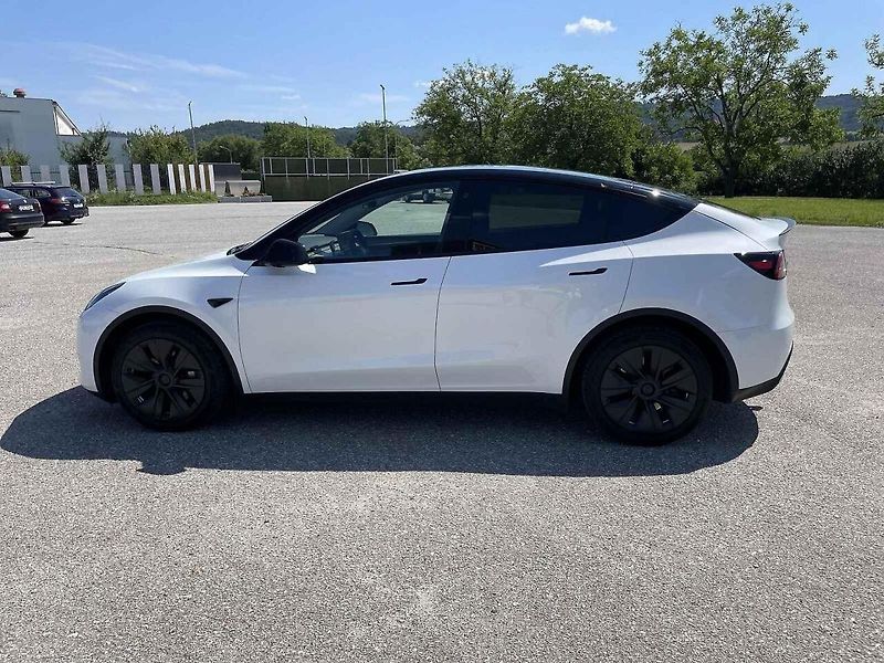 Tesla Model 3 Performance Highland.