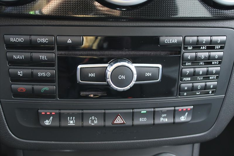 Mercedes-Benz Třídy B 220 CDI 125kW A/T SERVIS.KNIHA - fotka 20 z 24