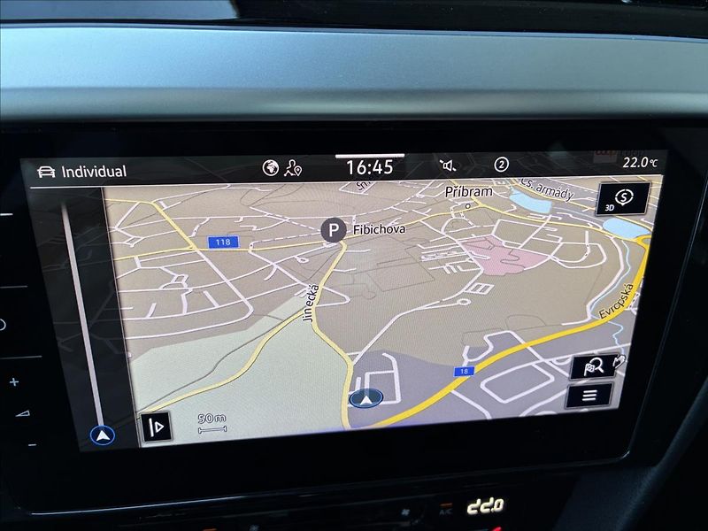 Volkswagen Arteon 2,0 WEBASTO,TAŽNÉ,PANORAMA - fotka 27 z 40