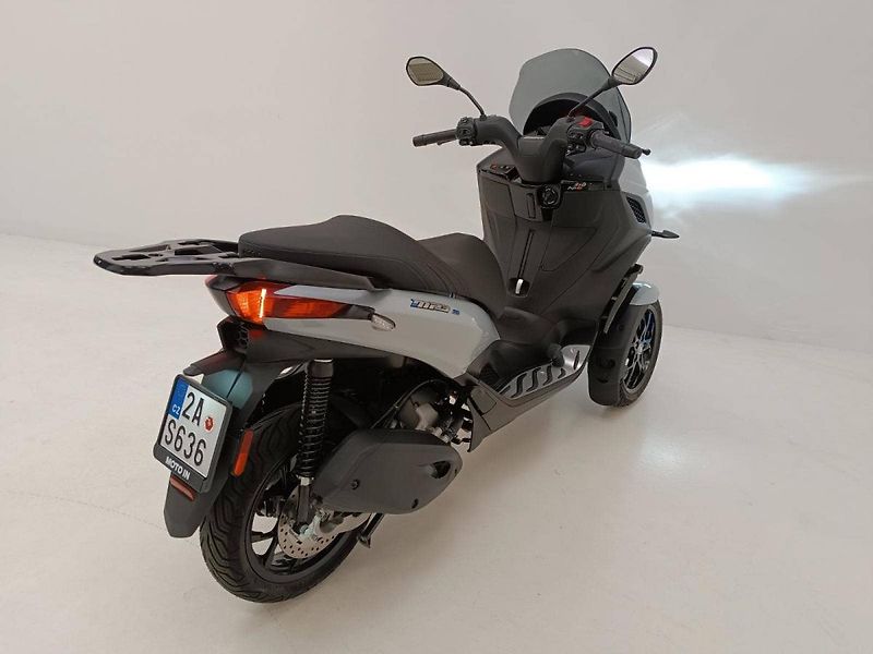 Piaggio MP3 300 (2026) MP3 310 Sport E5+ Grigio Mercu - fotka 9 z 17