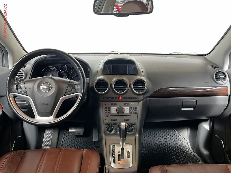 Opel Antara (2007) 3.2 V6 4x4, AT, xenon, autoAC - fotka 8 z 16