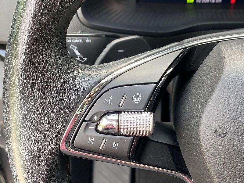 Škoda Karoq (2023) 2.0 TDI 4x4 DSG Style Plus - fotka 24 z 35