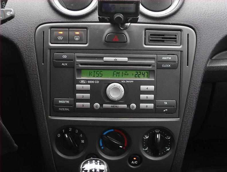 Ford Fusion (2010) 1.4, levný provoz - fotka 12 z 17