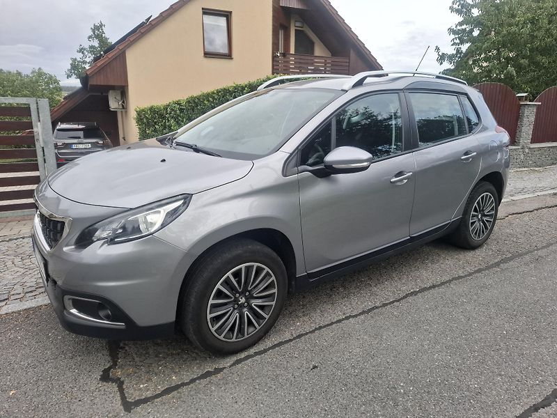 Peugeot 2008 (2019) Perfektni tech.stav - fotka 1 z 20