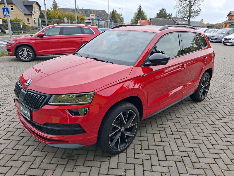 Škoda Karoq (2020) 2,0TDi DSG 4x4 SPORTLINE NAVI - fotka 3 z 48