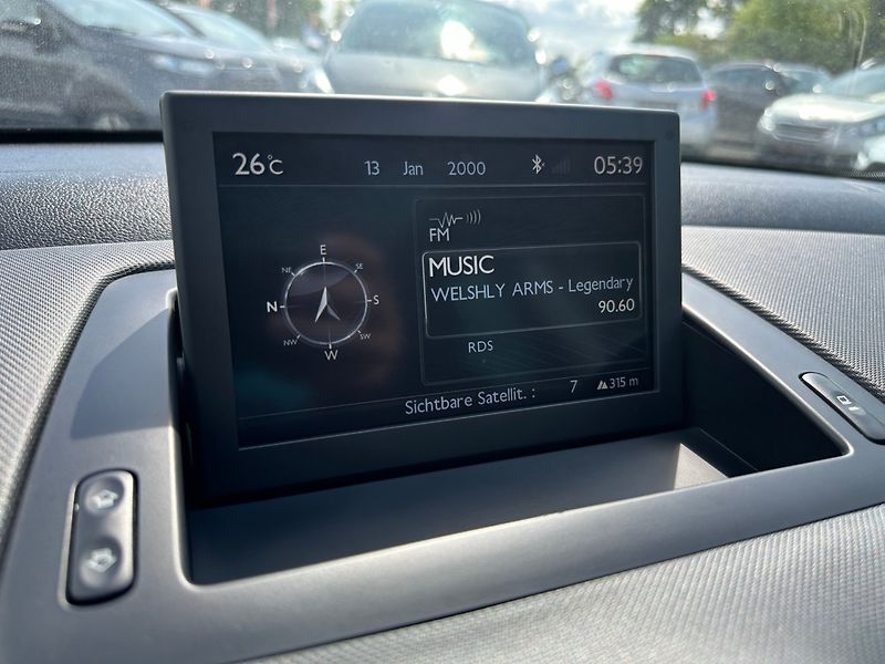 Peugeot 308 (2013) SW 1,6HDI 82Kw - fotka 19 z 24