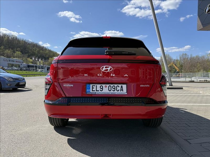 Hyundai Kona Power 65kWh  Style Premium - fotka 6 z 29