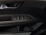 Peugeot 5008 (2017) PureTech 130, Automat, 7 míst - náhled 27