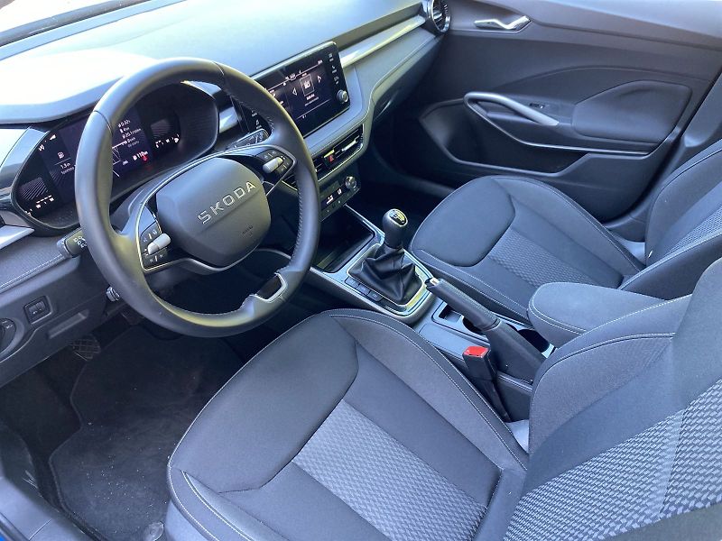 Škoda Fabia (2025) 1.0 TSI 85kW Top Selection - fotka 8 z 34