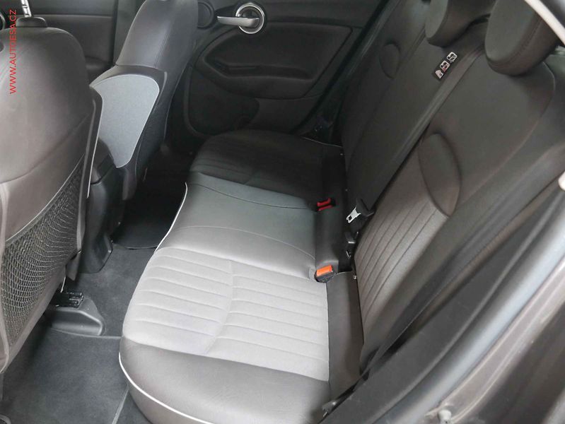 Fiat 500X (2015) 1.4T, ČR, Výhřev sed., park. - fotka 10 z 22
