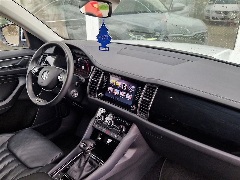 Škoda Kodiaq 2,0 TDI DSG L&K 4x4 TOP Stav - fotka 17 z 32