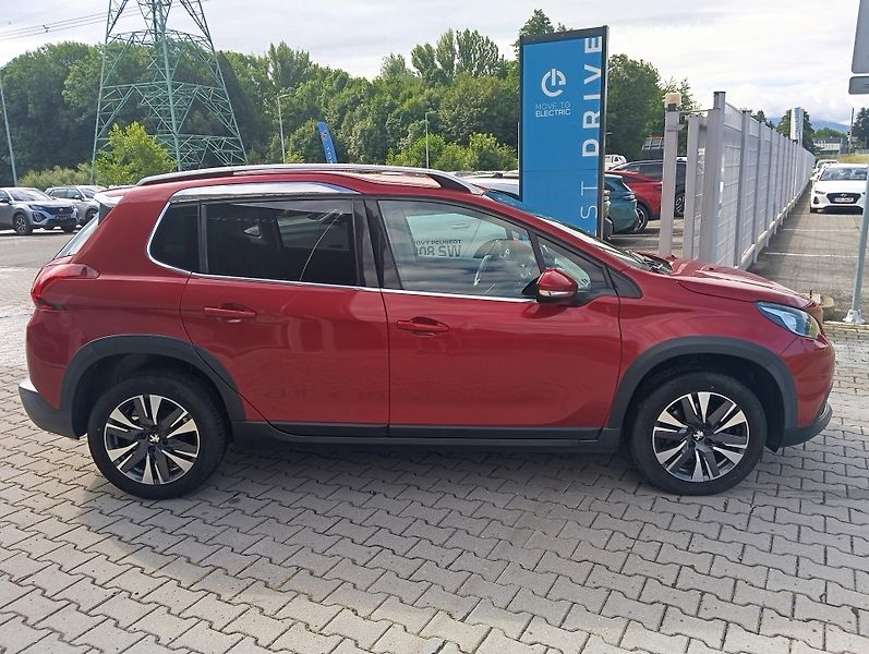Peugeot 2008 (2018) ALLURE 130k MAN6 - fotka 8 z 27