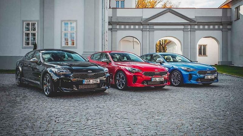 Kia Stinger.