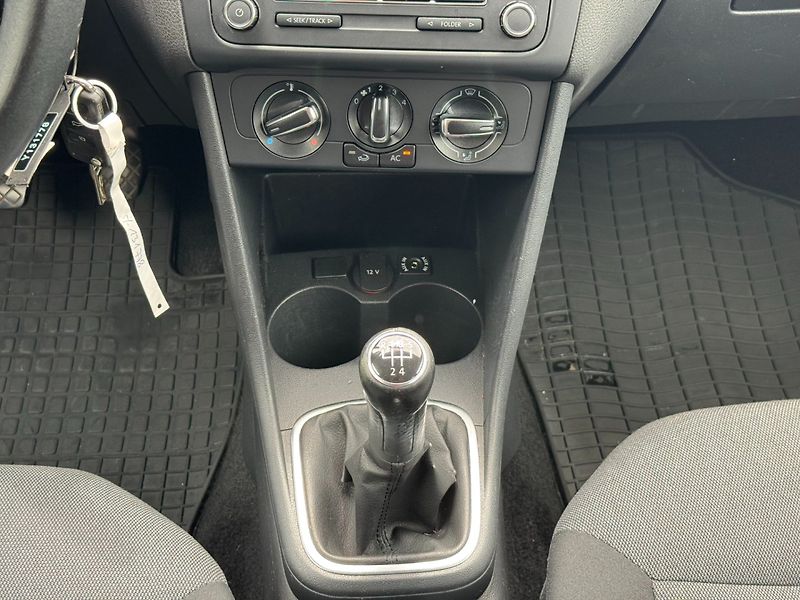 Volkswagen Polo (2011) Comfortline 1.2 TSI 66kW - fotka 22 z 32