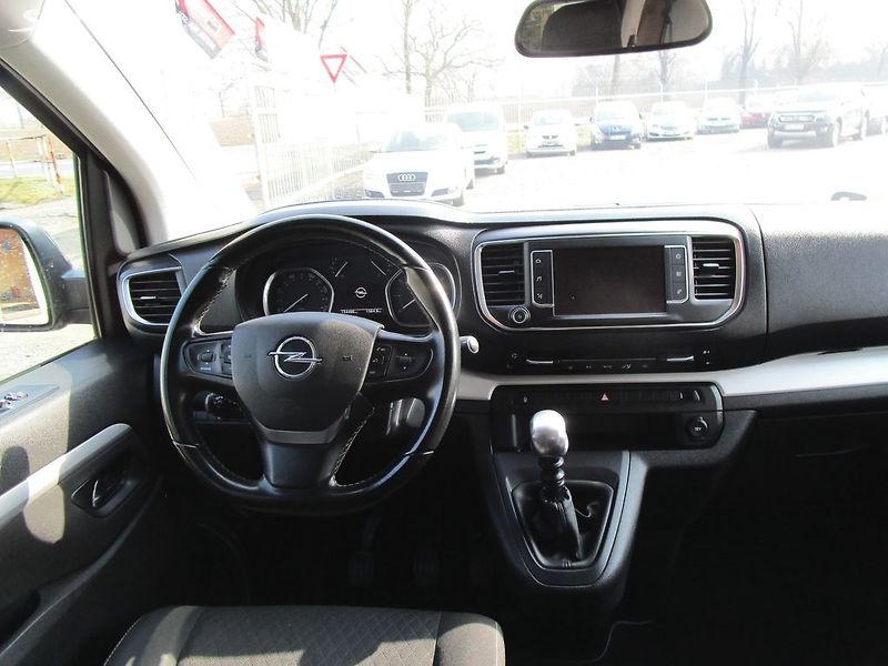 Opel Zafira 2,0HDI-110KW-STK 9/2027 - fotka 15 z 28