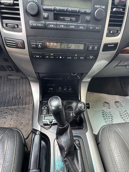 Toyota Land Cruiser (2007) - fotka 14 z 25