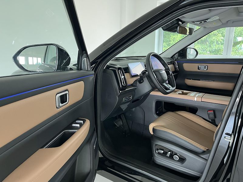 Jaecoo 7 (2025) PHEV (EXCLUSIVE BROWN) - fotka 9 z 18