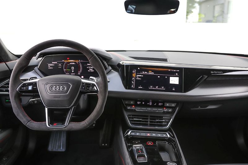 Audi Ostatní Laser, B&O, natáčení kol, masá - fotka 25 z 30
